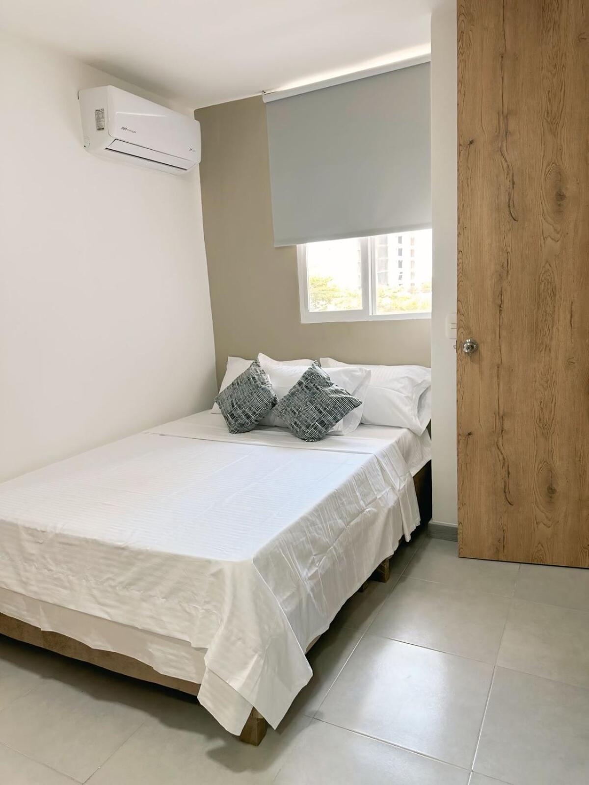 Apartamento, Apartamento *