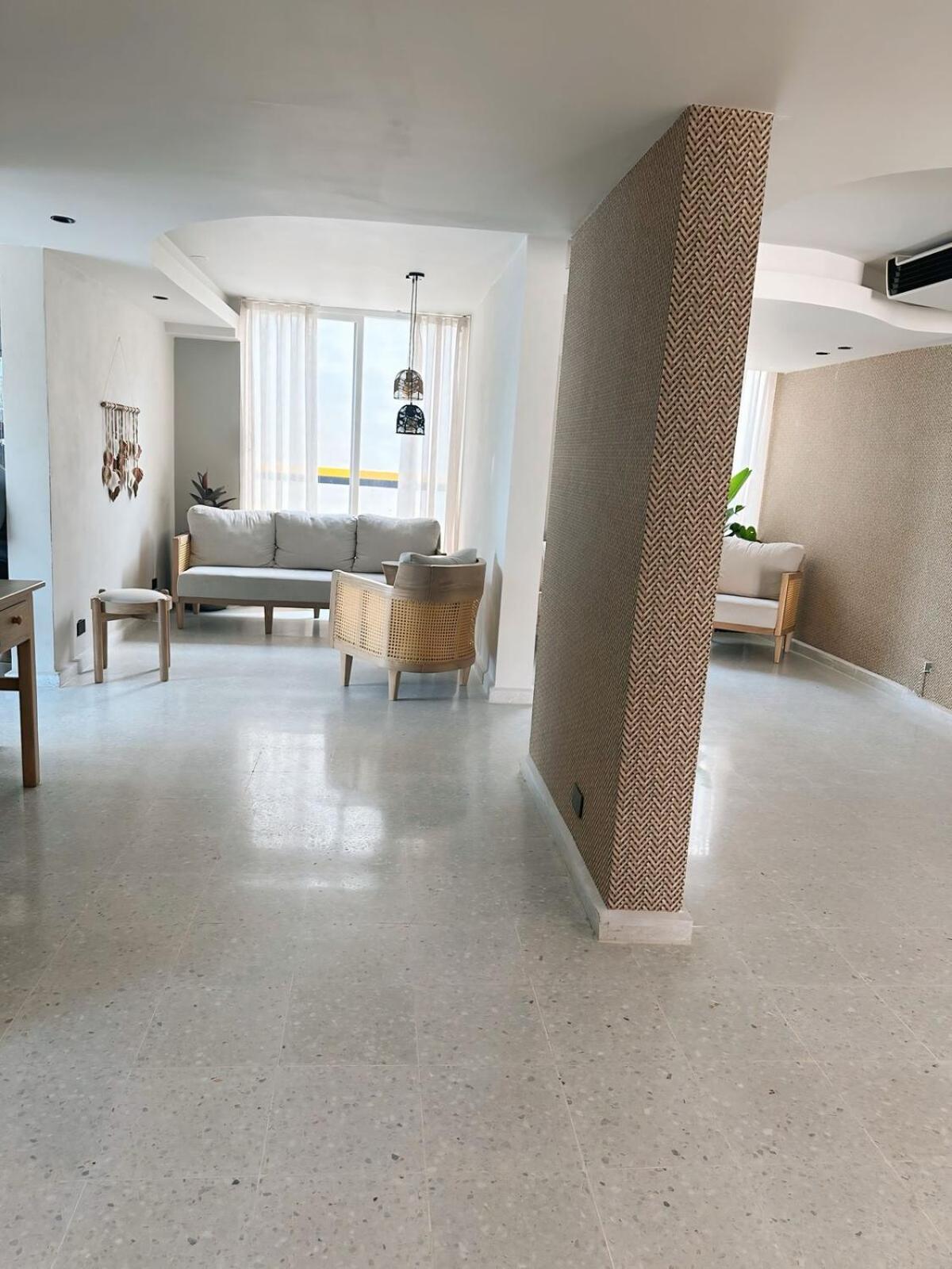 Apartamento, Apartamento *