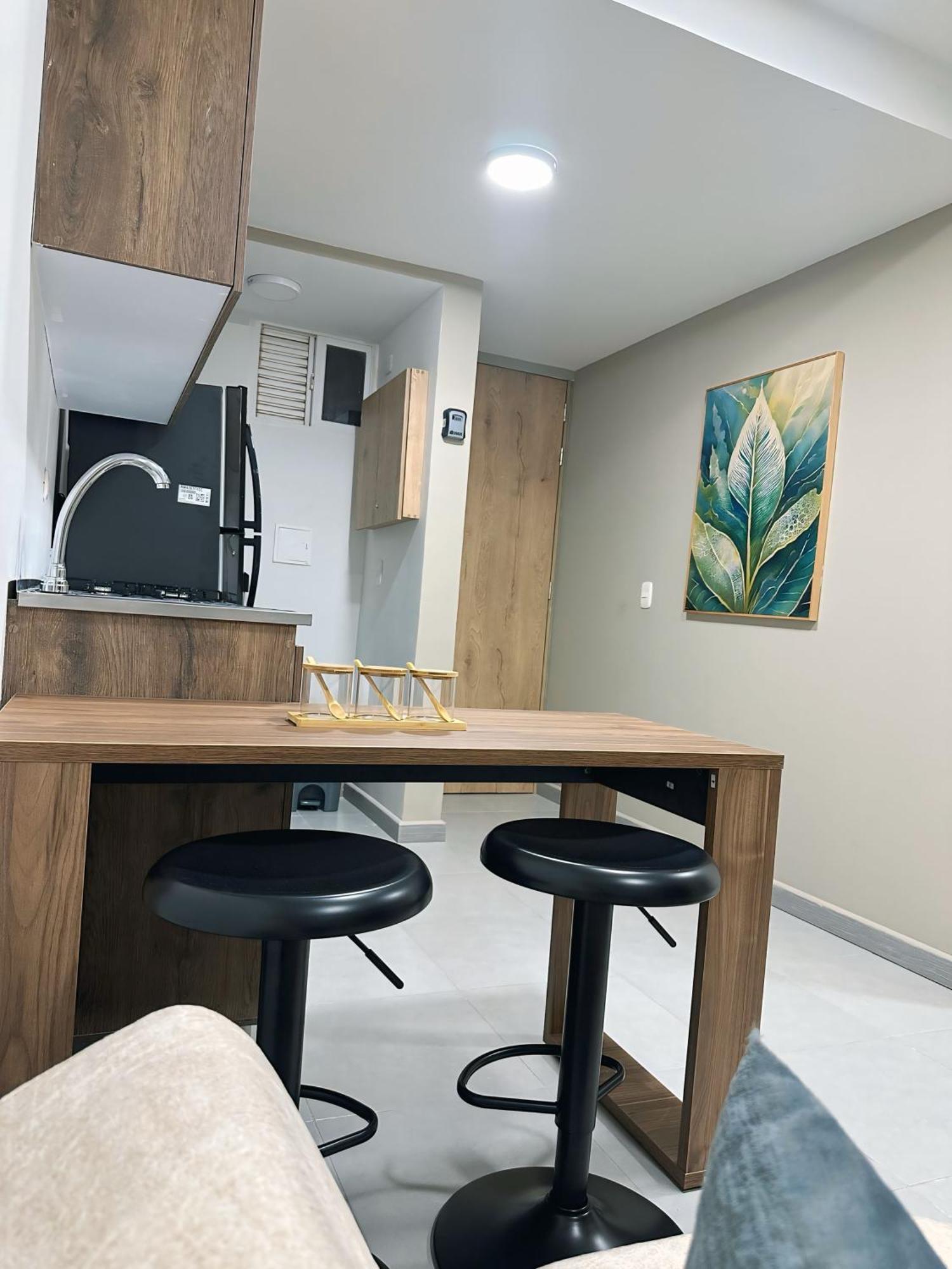 Apartamento, *