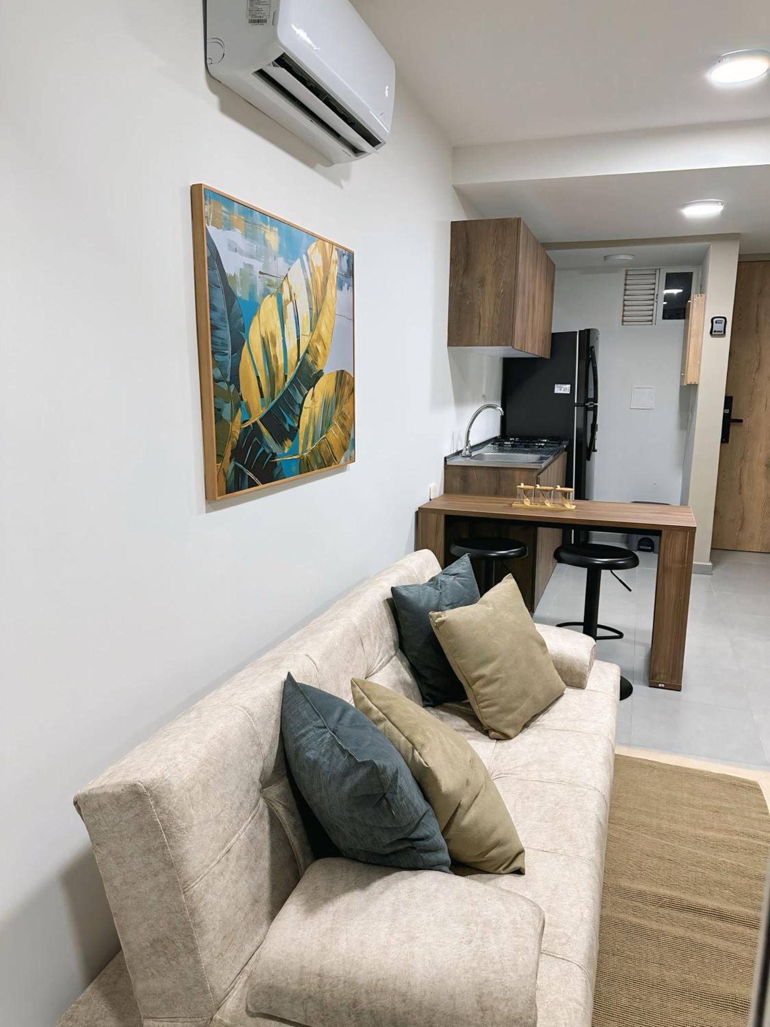 Apartamento, *